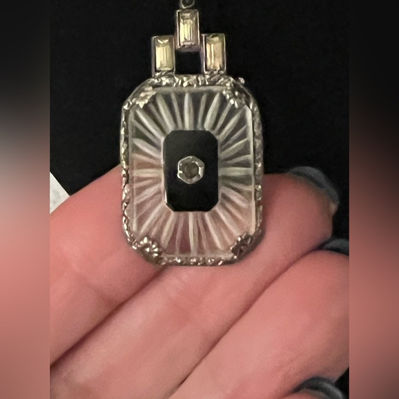 Vintage Camphor Glass Onyx Necklace - Picture 9 of 15